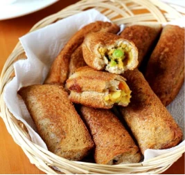 BREAD ROLL (ALOO, PANEER)