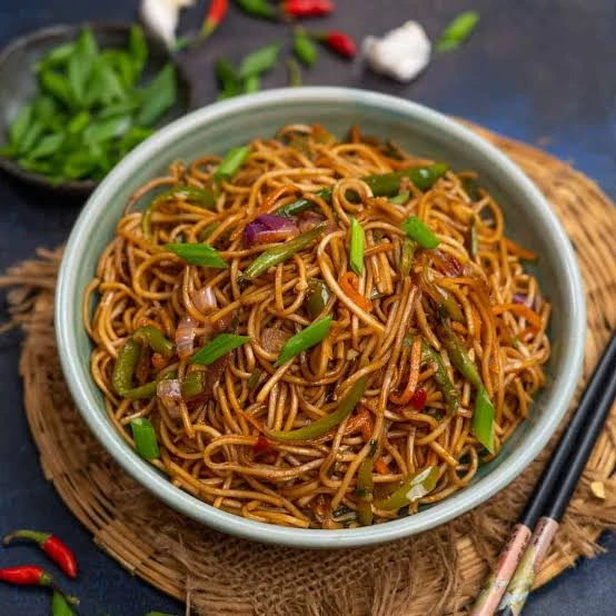 CHILLY GARLIC CHOWMEIN